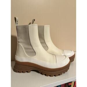 Stella McCartney Trace Logo Chelsea Boots Vegan Leather Vibram Sole, Size 40